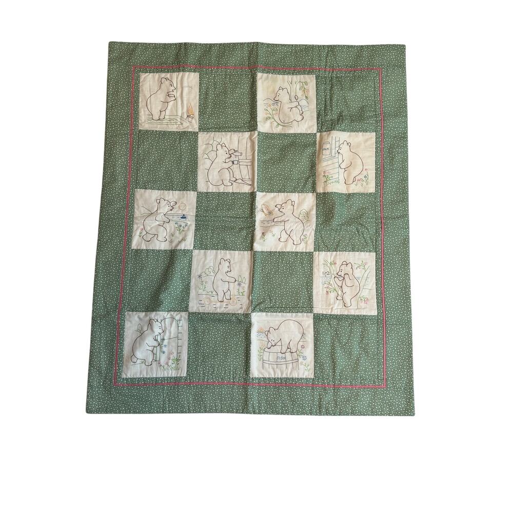 Handmade VTG Green & White Baby Crib Quilt Nursery Blanket Embroidered Bears